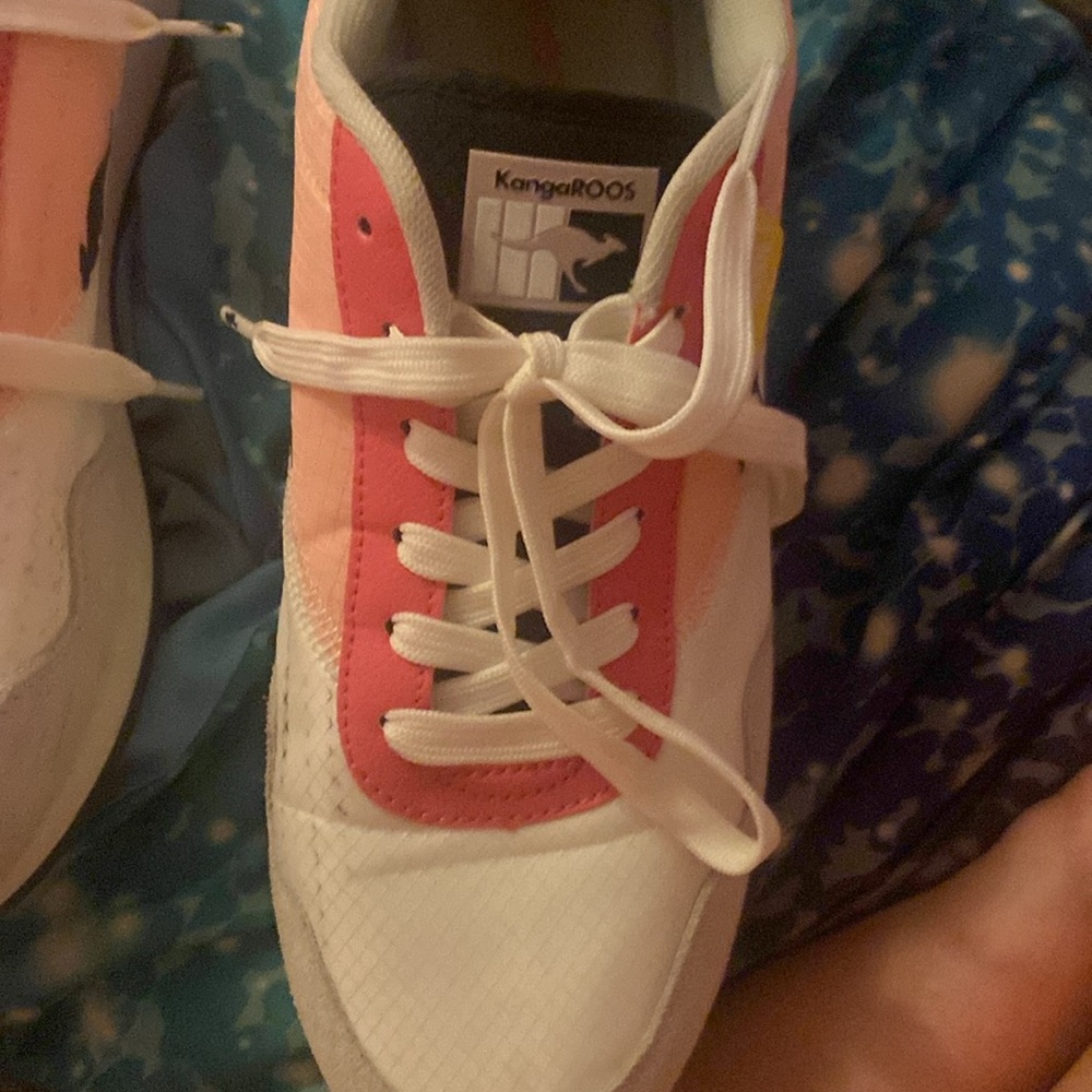 Never been worn - Picture 7 of 9